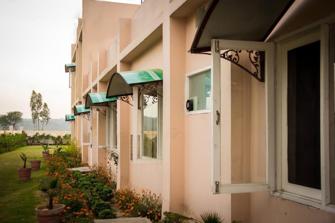 The Baghban Hotel & Resort, Baddi Ngoại thất bức ảnh
