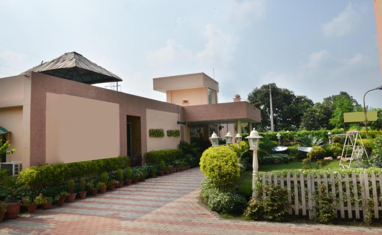 The Baghban Hotel & Resort, Baddi Ngoại thất bức ảnh